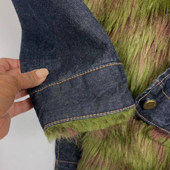 Urban Outfitters BDG Trucker Jacket w/Faux Fur - Picture 8 of 15